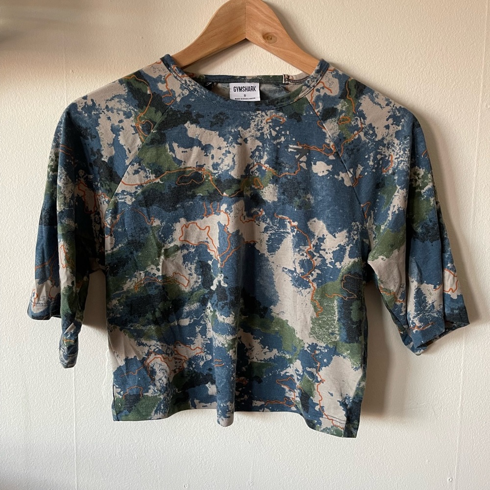 Camo gymshark cropped tee
